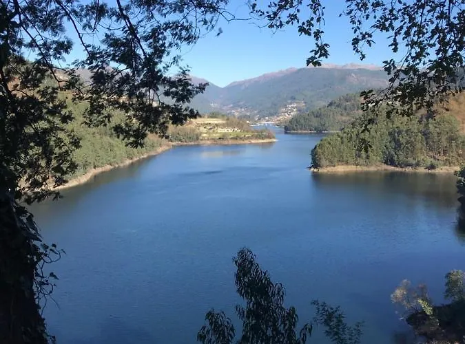 Ri&vale Alojamentos 펜션