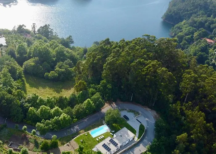 Ri&vale Alojamentos 펜션